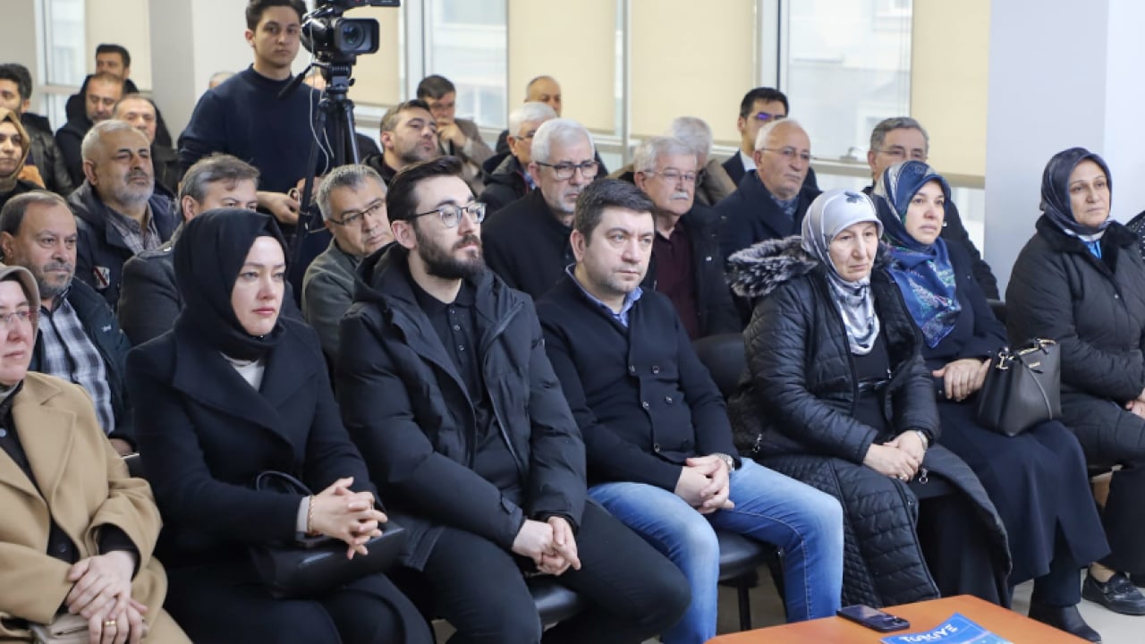 Foto - 27 Mayıs neyse, 12 Eylül neyse, 27 Nisan neyse, 15 Temmuz neyse 28 Şubat da aynı şekilde bir darbedir!