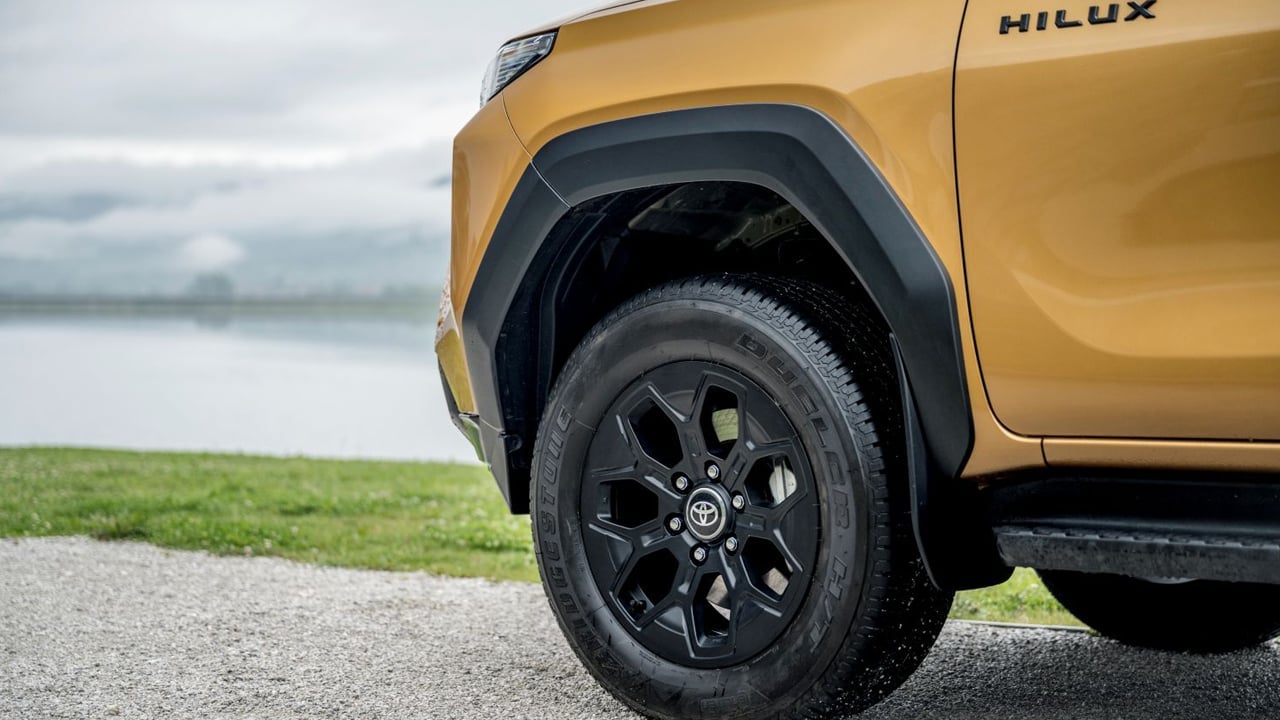 Foto - 27 milyonluk efsane Türkiye yolunda! Bu Hilux bildiğiniz Hilux değil! Pick-up tahtında yeni dönem başladı! 