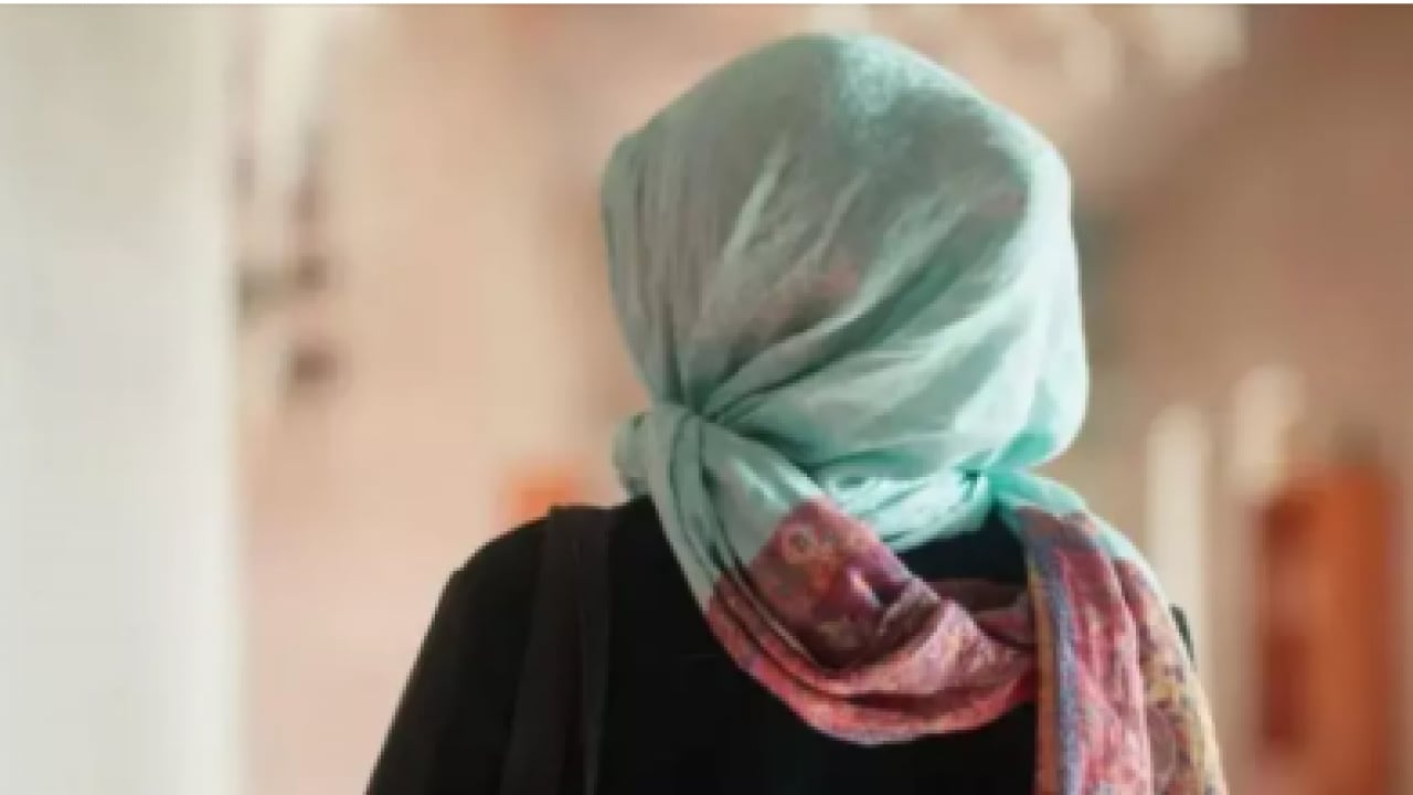 Foto - 28 Şubat zihniyeti yine hortladı: Akademide skandal olay! Meslektaşının başörtüsüne dil uzatan alçak profesöre dava