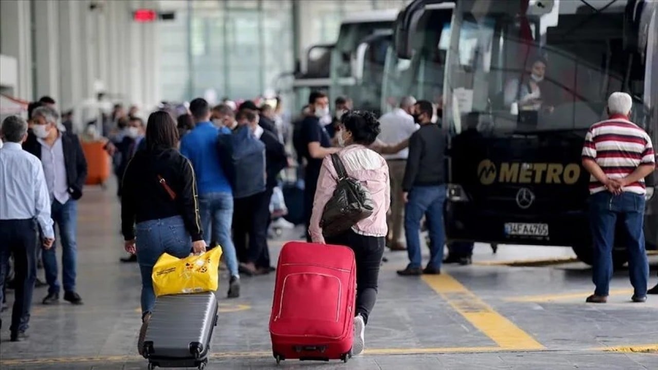 Foto - 3 ayda 102.3 milyar lira Seyahate servet harcadık 