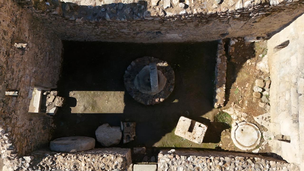 Foto - Geçmişi 3 bin yıl öncesine dayanıyor! Antik kentte zeytinyağı üretimine ışık tutan bulgular ortaya çıktı