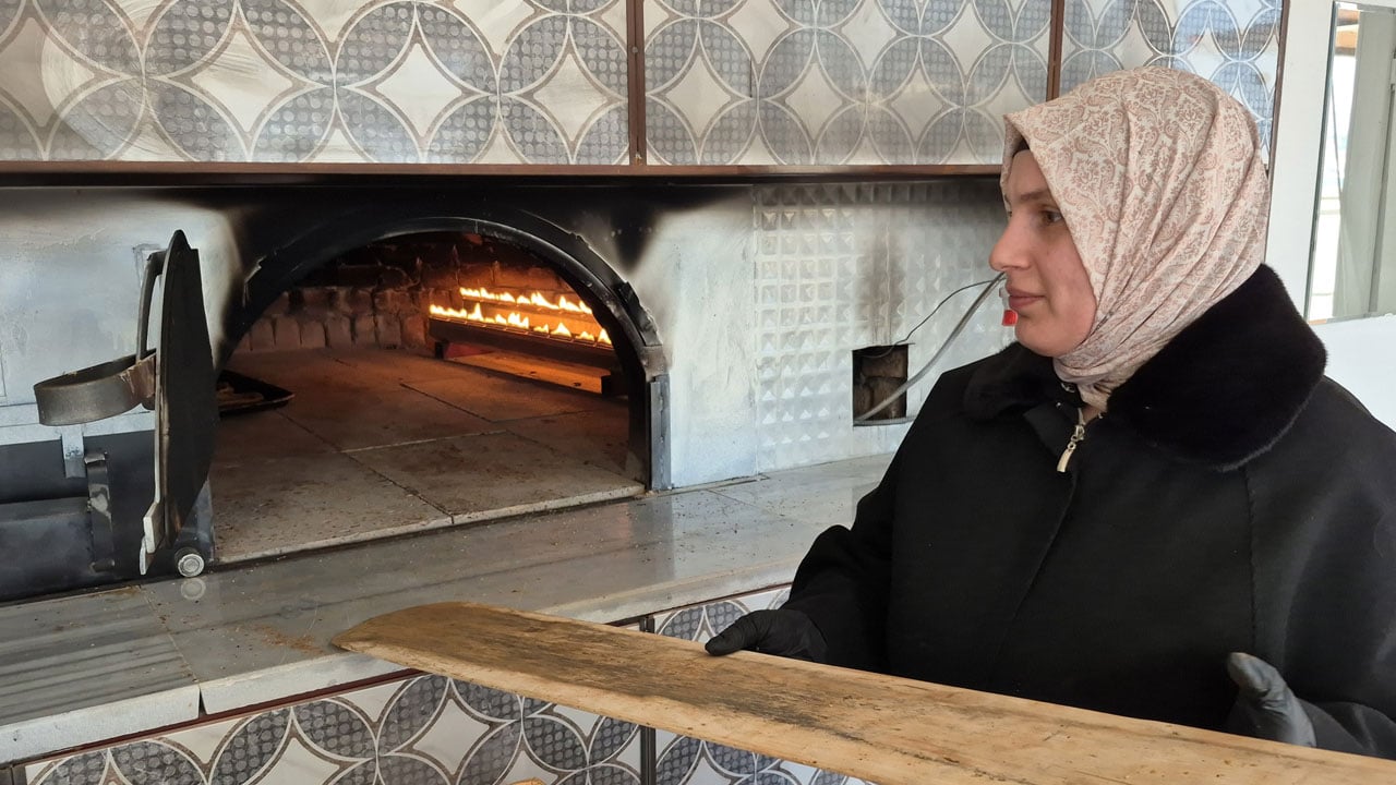 Foto - 3 çocuk annesinin başarı hikayesi! Babasından öğrendi, kendi fırınını kurdu