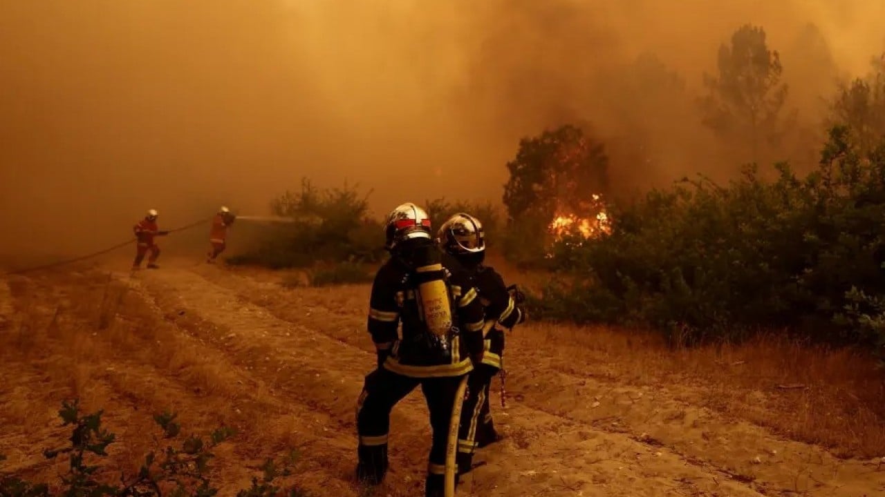 Foto - 3 günde yaklaşık 200 bin kişi tahliye edildi Fransa alev alev