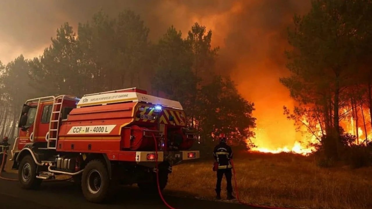 Foto - 3 günde yaklaşık 200 bin kişi tahliye edildi Fransa alev alev