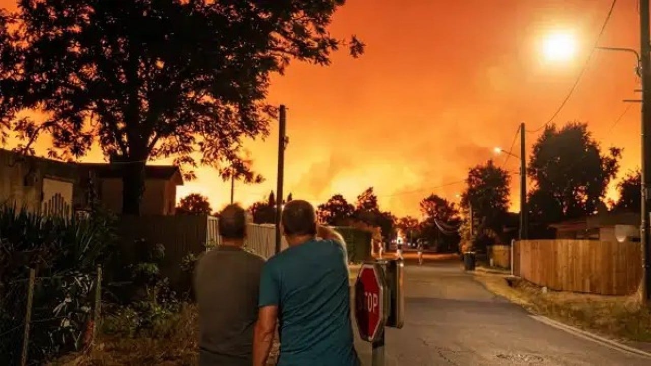 Foto - 3 günde yaklaşık 200 bin kişi tahliye edildi Fransa alev alev