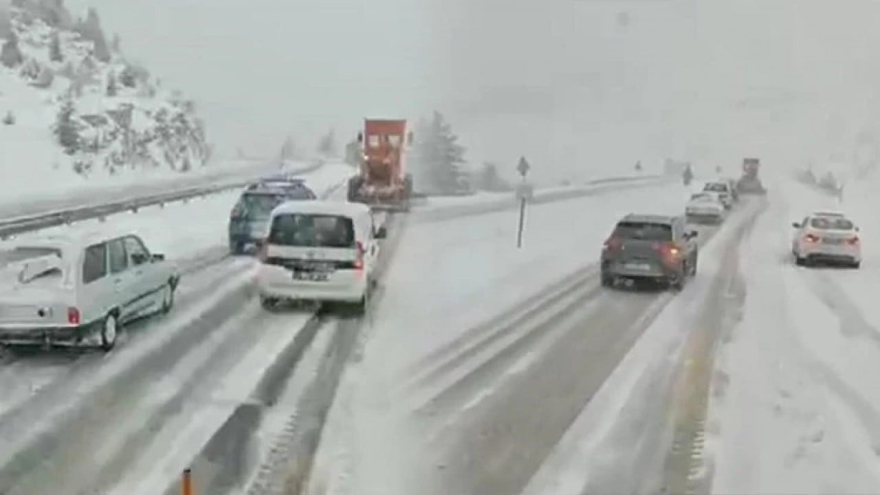 Foto - 3 ilde okullar tatil edildi