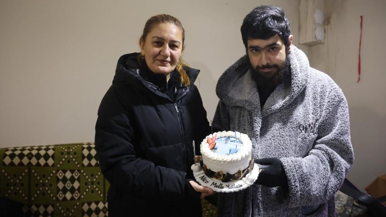 Foto - 3 yıla yakın süre evden çıkmadı Bu defa da 25 yaşına bilgisayar başında girdi