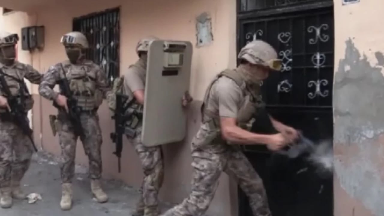 Foto - 30 yıl 3 ay kesinleşmiş hapis cezası bulunuyordu! Kuyuya saklanan zehir taciri tutuklandı