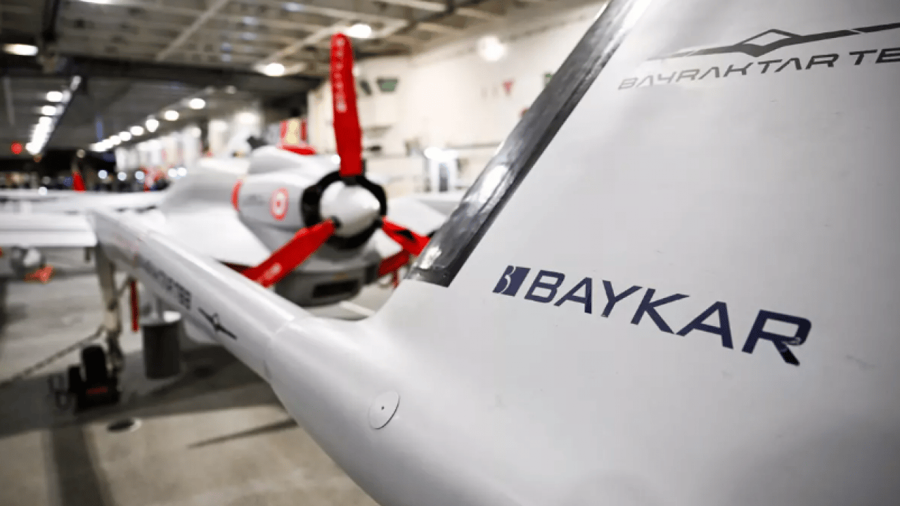 Foto - 30 yıllık pranga kırıldı! Mavi vatanın aslanı Avrupa’nın göbeğine çöktü