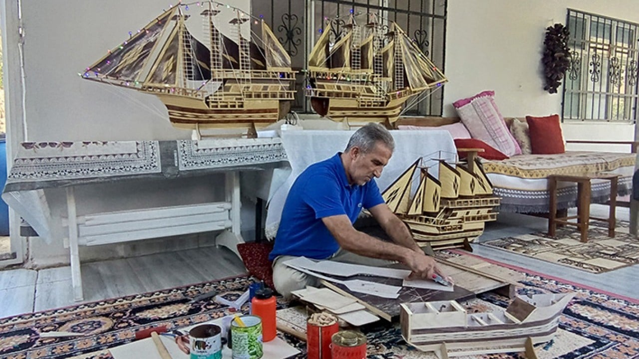 Foto - 32 yıldır gemi maketi yapıyor