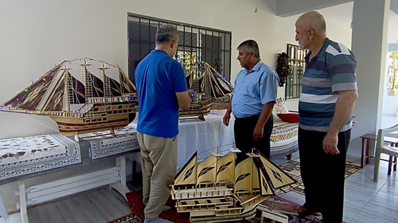 Foto - 32 yıldır gemi maketi yapıyor