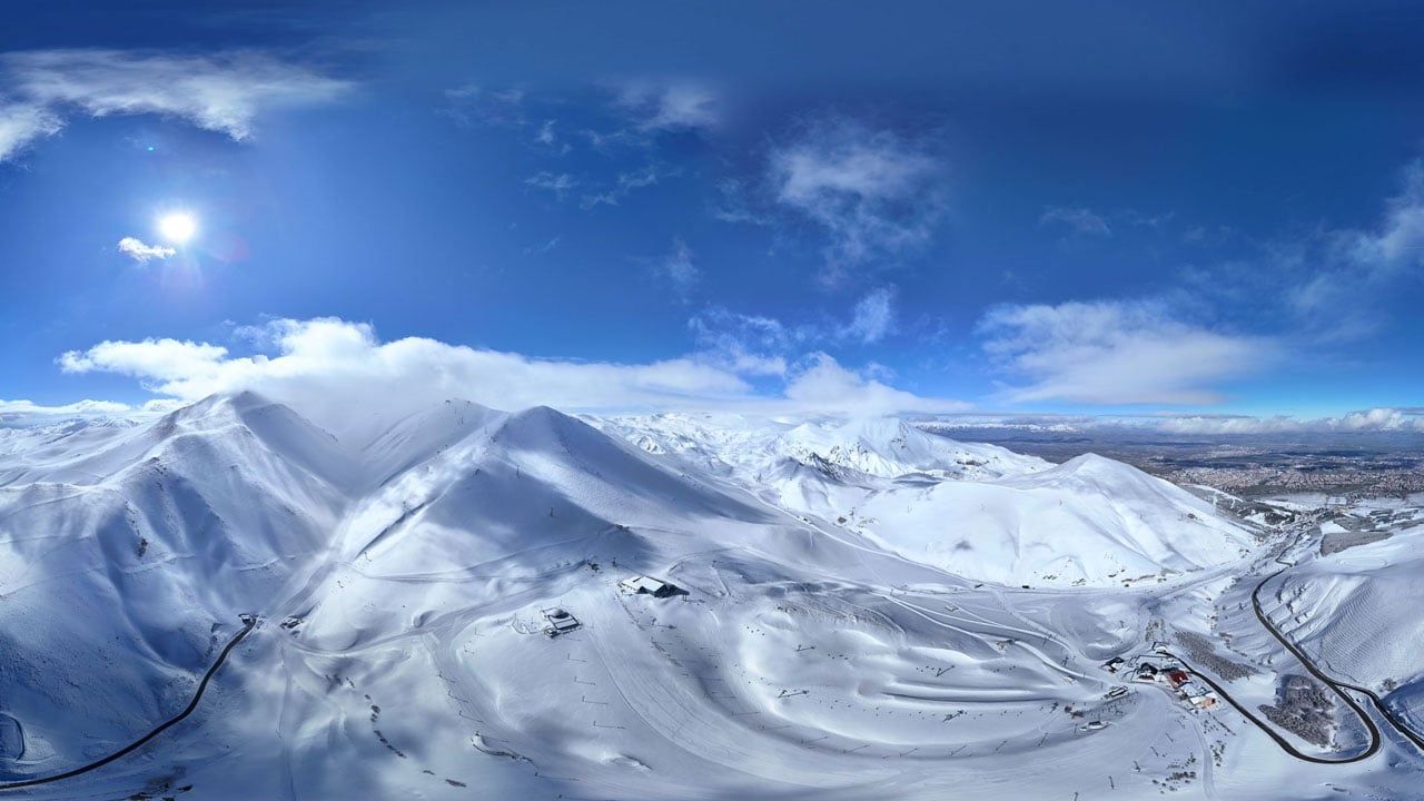 3200 rakımda kar kalınlığı 170 santim! Palandöken'e bahar gelmedi