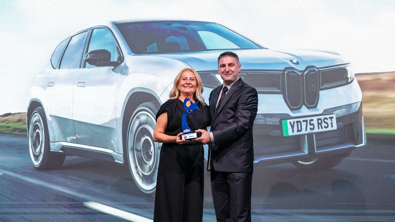 Foto - 33 dev rakibini geride bıraktı! Türkiye’de 2026 Yılının En İyi Otomobili Renault Clio seçildi!