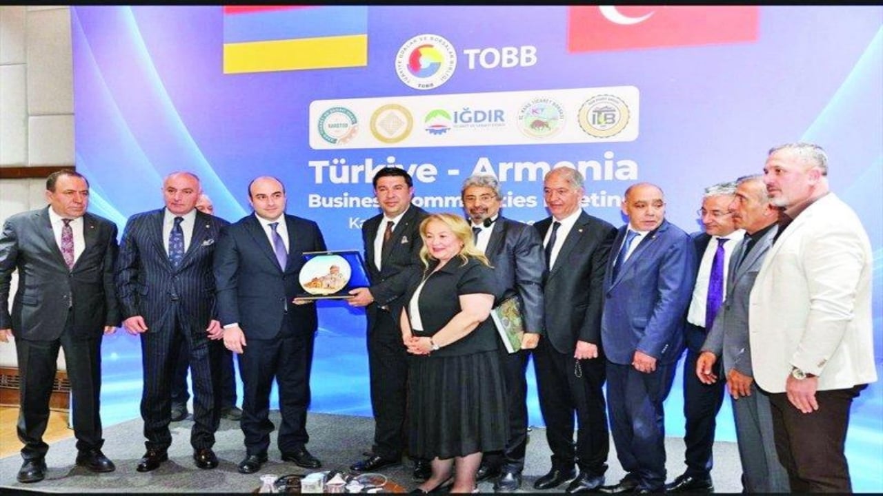 Foto - 33 yıl sonra bir ilk yaşandı! Türkiye ile Ermenistan arasında "Neredeeen nereye" dedirten gelişme 
