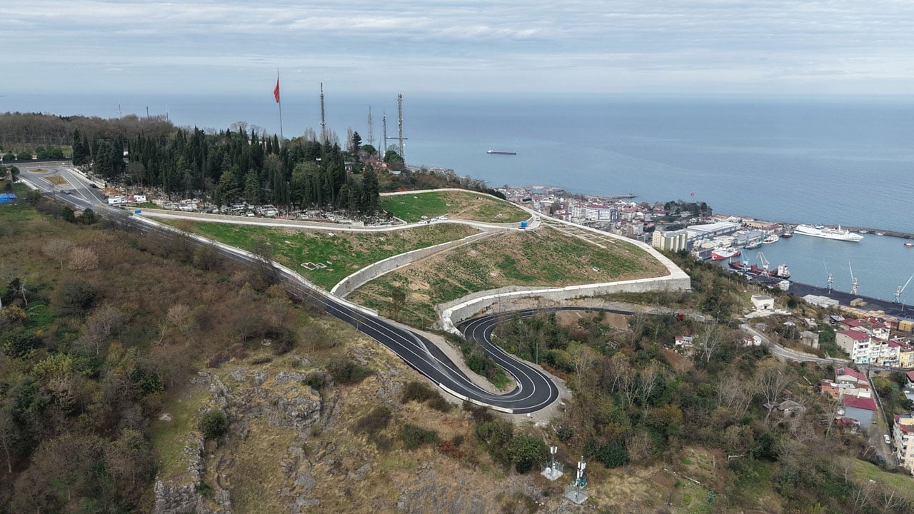 Foto - 34 bin liradan satılıyor! Deniz manzaralı mezar için sıraya girdiler
