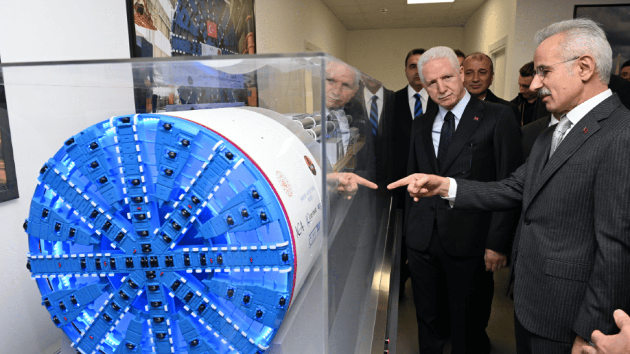 Foto - 35 dakikalık yol 5 dakikaya iniyor: Tünelin ucunda ışık göründü!