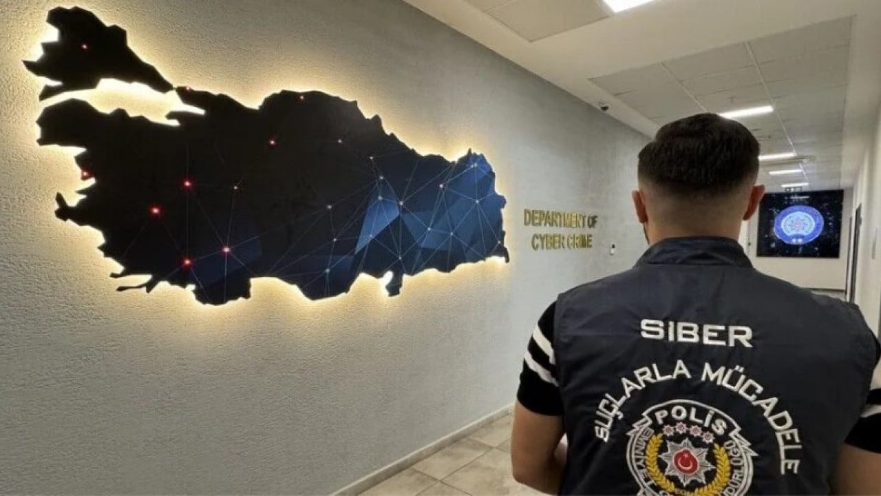 Foto - 39 ilde siber suç operasyonu! Yüzlerce kişi tutuklandı