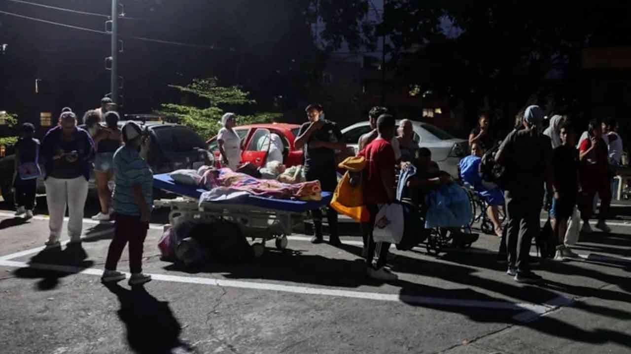 Foto - 39 saniye arayla iki devasa deprem! Venezuela'dan ilk bilanço geldi