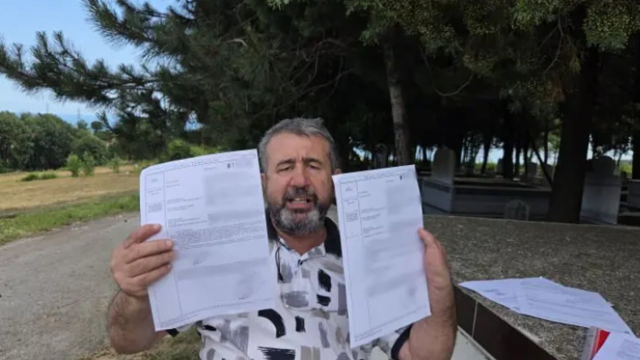 Foto - 4 ay kira alamayınca isyan etti: Mezarlığa giderek şikayetçi oldu!