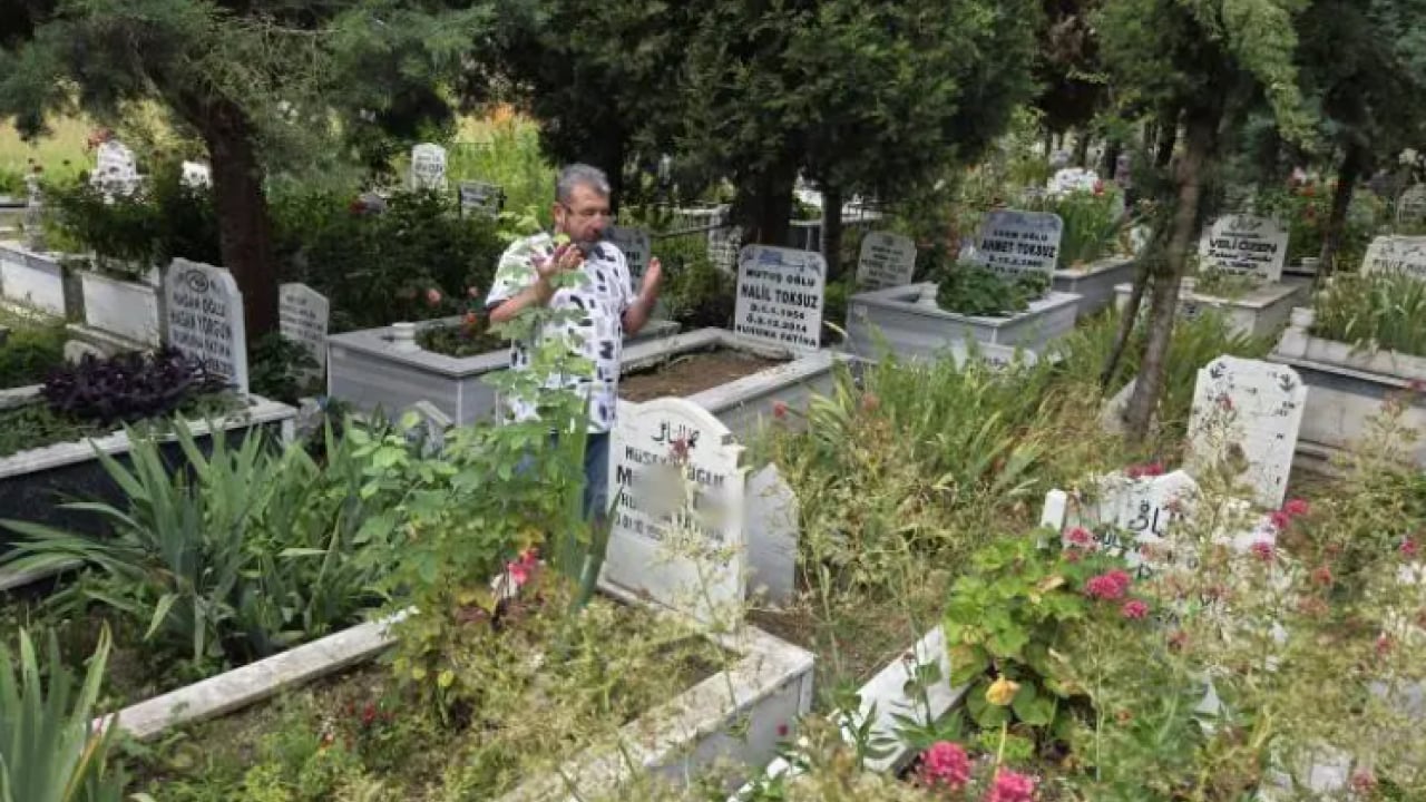 Foto - 4 ay kira alamayınca isyan etti: Mezarlığa giderek şikayetçi oldu!