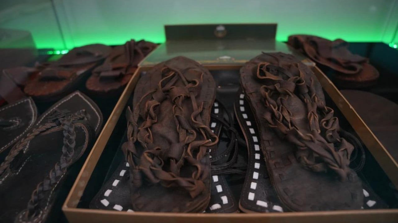 Foto - 40 binden fazla restorasyon yaptı Mukaddes Emanet'e gönüllü bakım