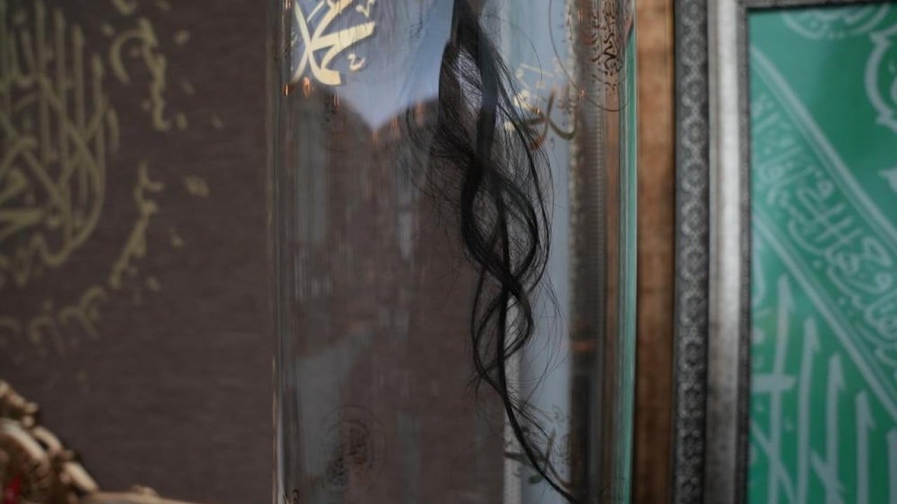 Foto - 40 binden fazla restorasyon yaptı Mukaddes Emanet'e gönüllü bakım