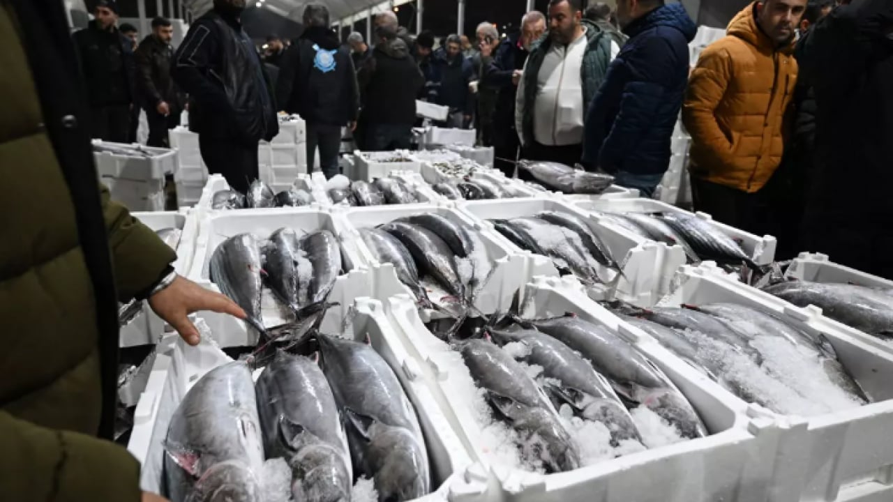 Foto - 40 yıl sonra raflara döndü: Fiyatlar yarı yarıya düştü!