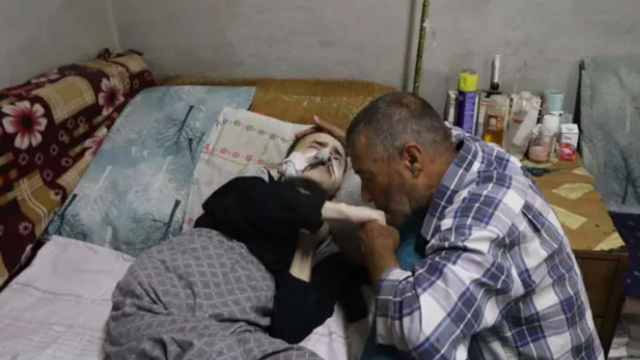 Foto - 40 yıldır oğluna bakan baba: Ben gittikten sonra ne olacak?