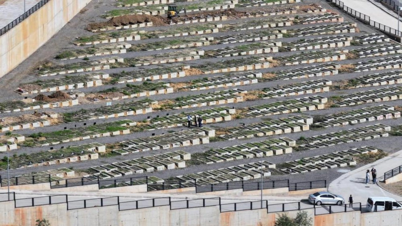 4,5 milyonluk kentte mezarlıklar doldu! Belediye yeni mezarlık alanı açmak zorunda kaldı