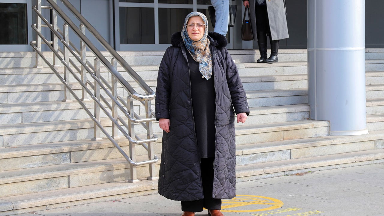 45 yaşında yeniden başardı! Kızıyla girdiği sınavda üniversiteyi kazandı