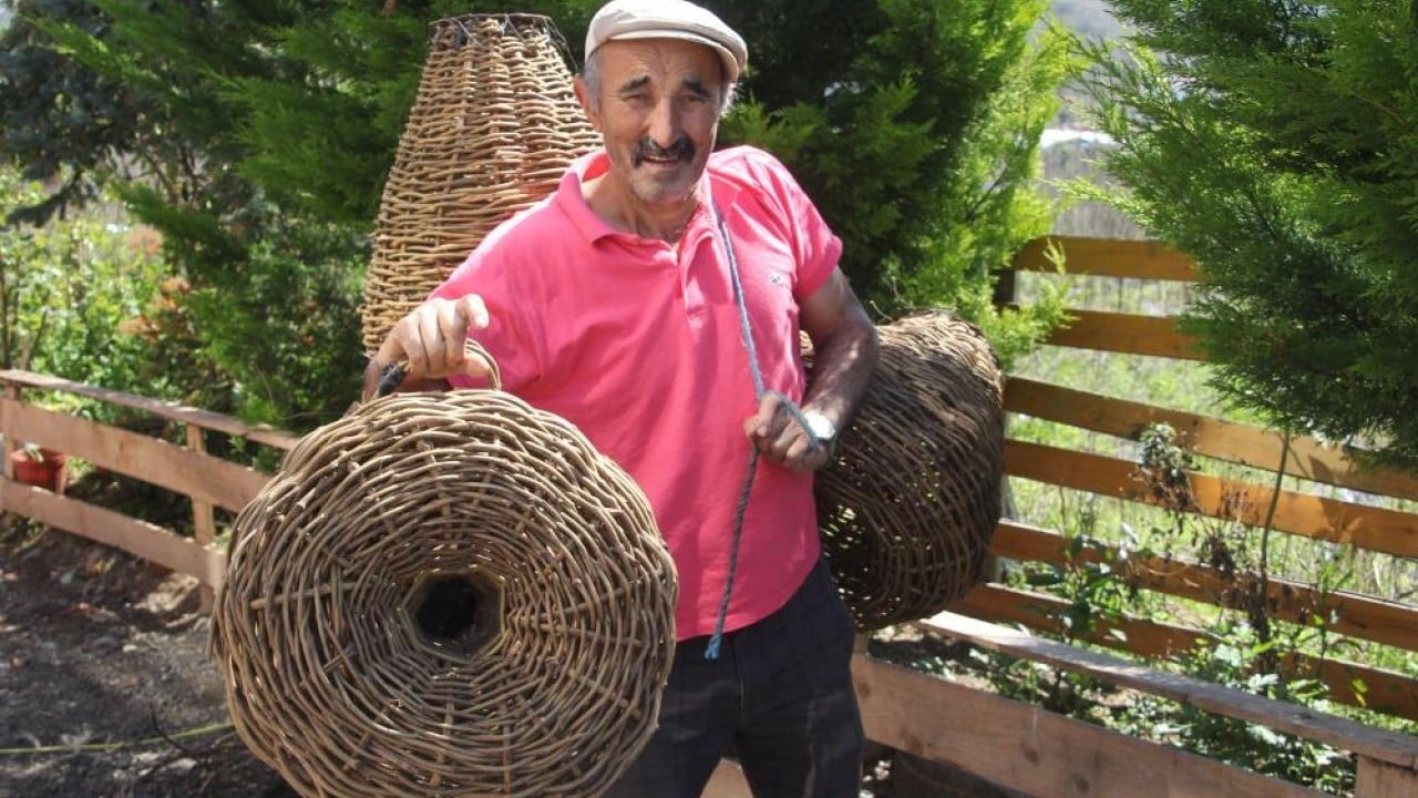 Foto - 45 Yıldır dağdan topluyor ilmek ilmek örüyor