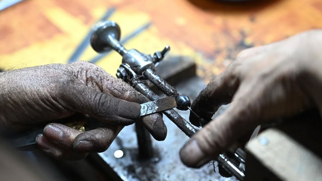 Foto - 45 yıldır sabırla işliyor! Bir ömür aynı tezgahın başında