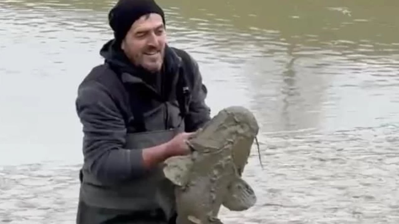 Foto - 46 yıl sonra gün yüzüne çıktı! Mahalleyi panikleten olay