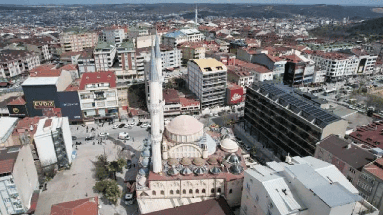 Foto - 46 yıllık cami yıkılıyor! 'Duygulanmamak elde değil!'