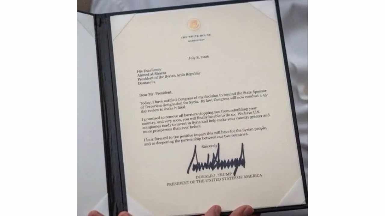 Foto - 47 yıl sonra iyi haber! Trump'ın kararı o kadar sevindirdi ki mektubuyla poz verdiler