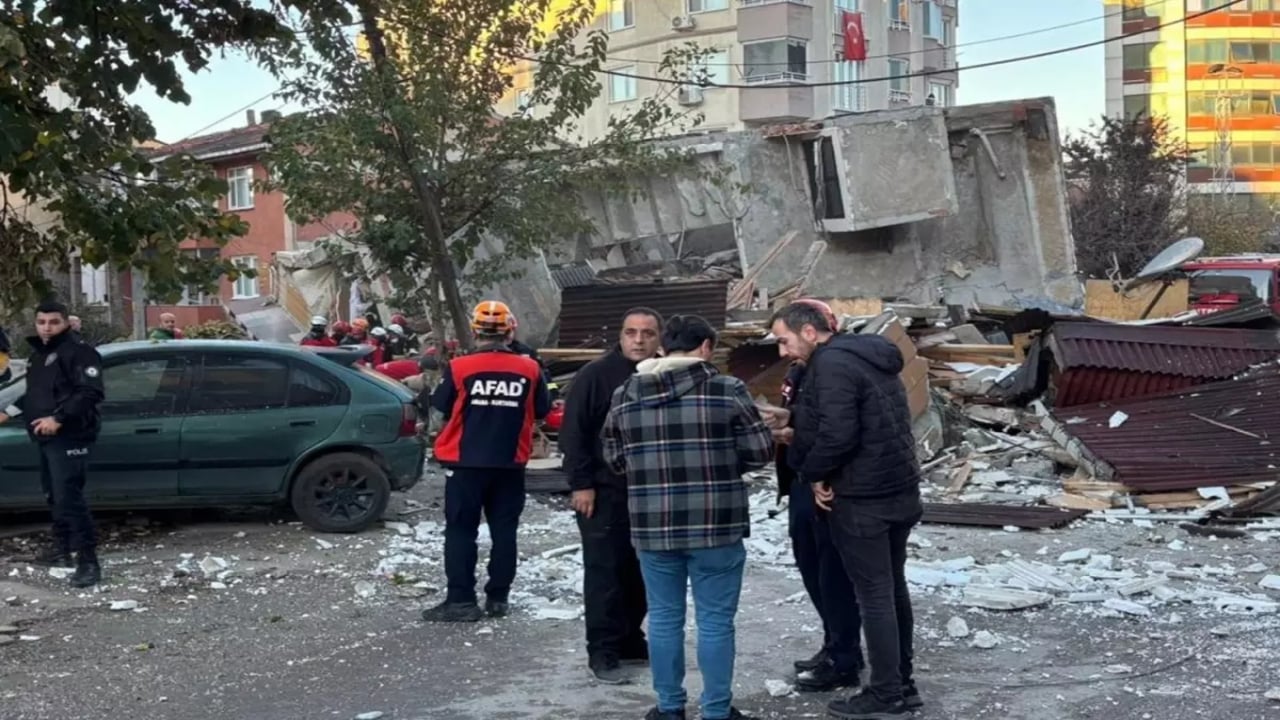 Foto - "5 kişi enkaz altında" deniliyor! Gebze’de çöken binanın yıkılmadan önceki hali ortaya çıktı