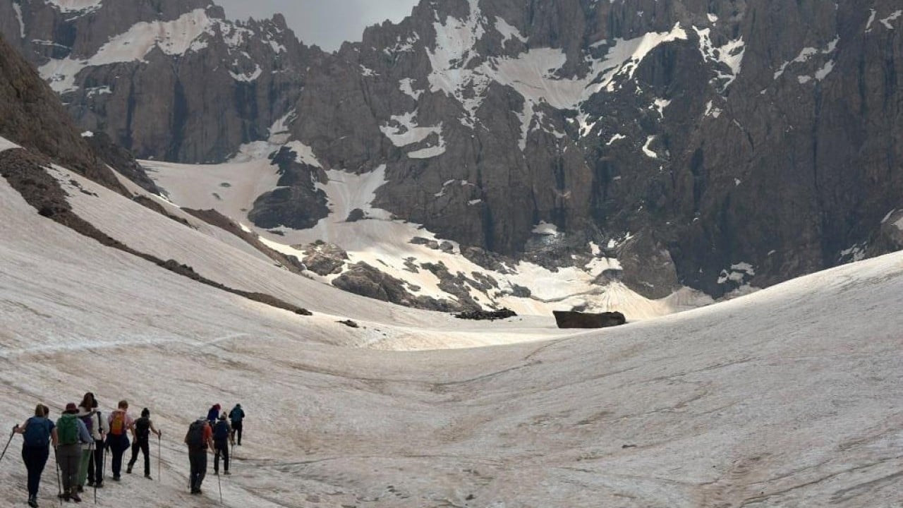Foto - 5 metrelik dev kar tünellerini gezi parkuru oldu