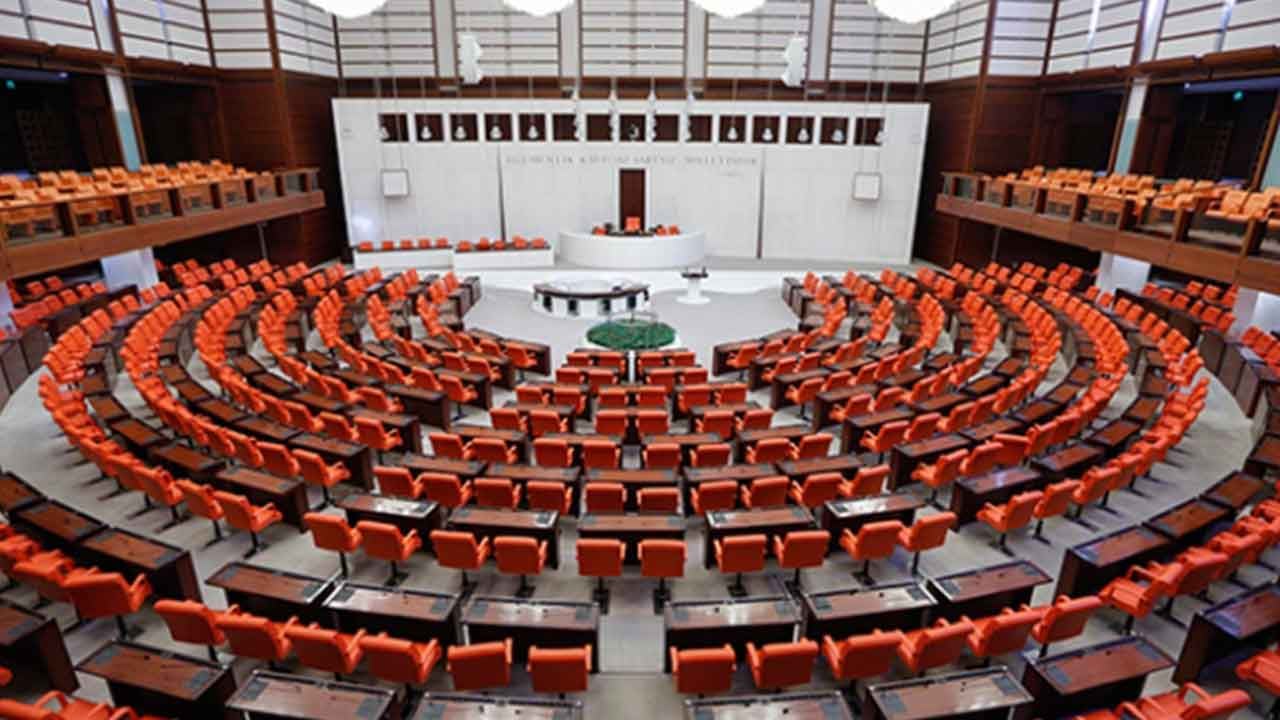 Foto - 5 milyon emekliyi ilgilendiren zam: AK Partili isim yeni en düşük emekli maaşını açıkladı