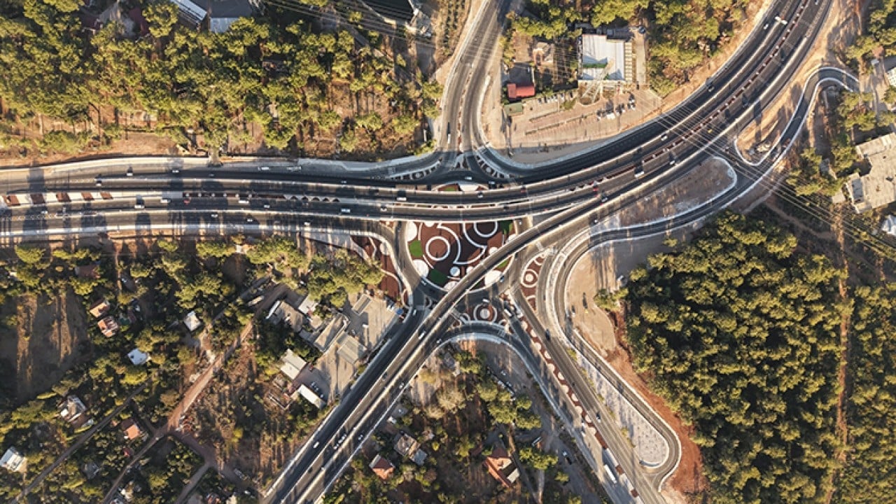 Foto - 5 sektörde projeler hayata geçti! Türkiye'nin ulaşım haritası 2025'te yeniden çizildi