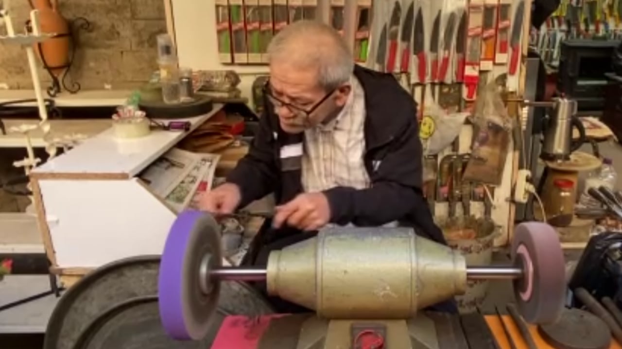 Foto - 50 yıllık bıçak ustası isyan etti: Gençler iş beğenmiyor! 60 bin TL maaşa çalışacak çırak bulamıyorum