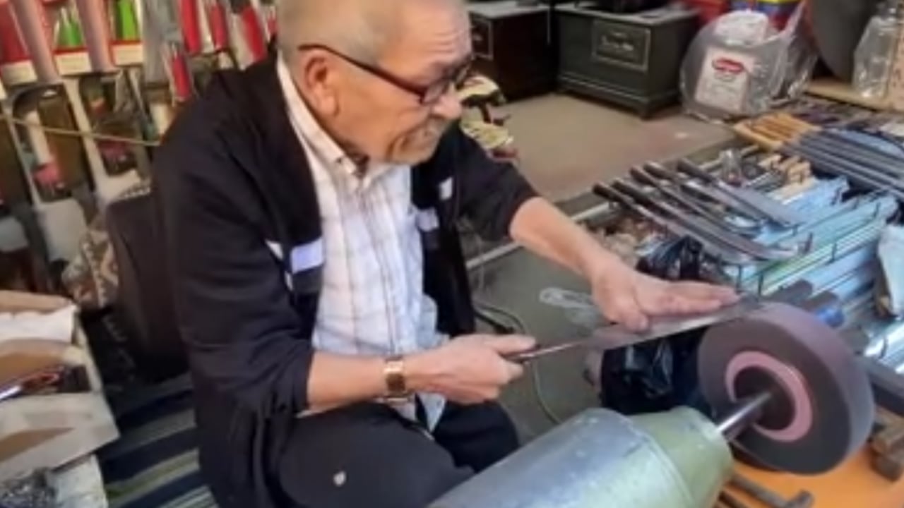 Foto - 50 yıllık bıçak ustası isyan etti: Gençler iş beğenmiyor! 60 bin TL maaşa çalışacak çırak bulamıyorum