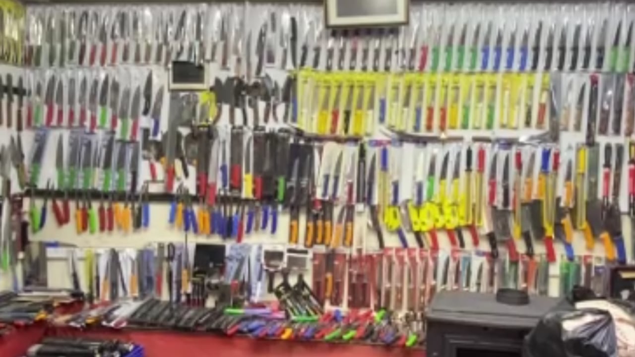 Foto - 50 yıllık bıçak ustası isyan etti: Gençler iş beğenmiyor! 60 bin TL maaşa çalışacak çırak bulamıyorum