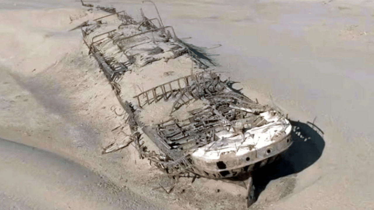 500 yıl önce okyanusta kaybolan gemi içinde binlerce altınla çölde bulundu