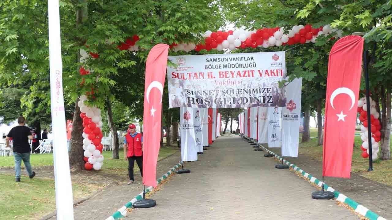 Foto - 530 yıllık emanete sadakat: 25 çocuğa sünnet şöleni