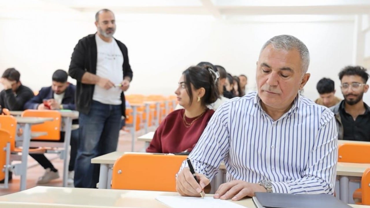 Foto - 55 yaşında üniversiteli 59 yaşında mezun! Eğitim hayalini torunu ile gerçekleştirdi