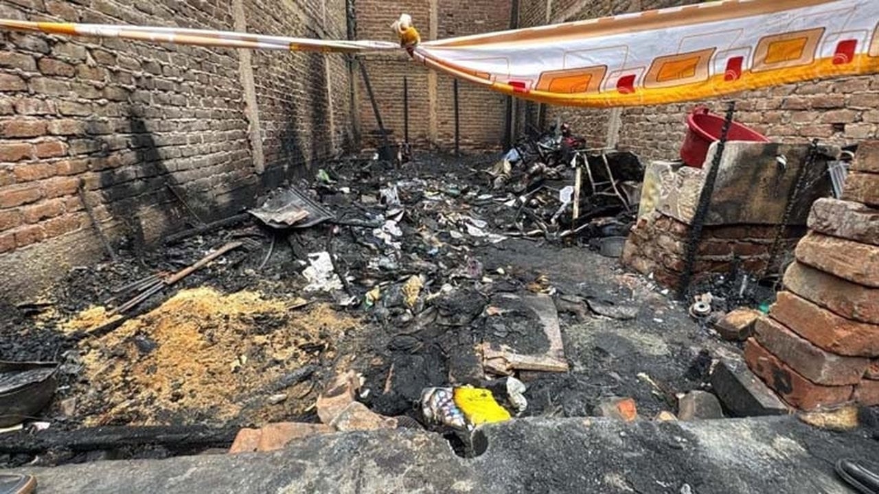 Foto - 5’i çocuk 10 kişilik aile yanarak can verdi: Polis korkunç iddia üzerine soruşturma başlattı