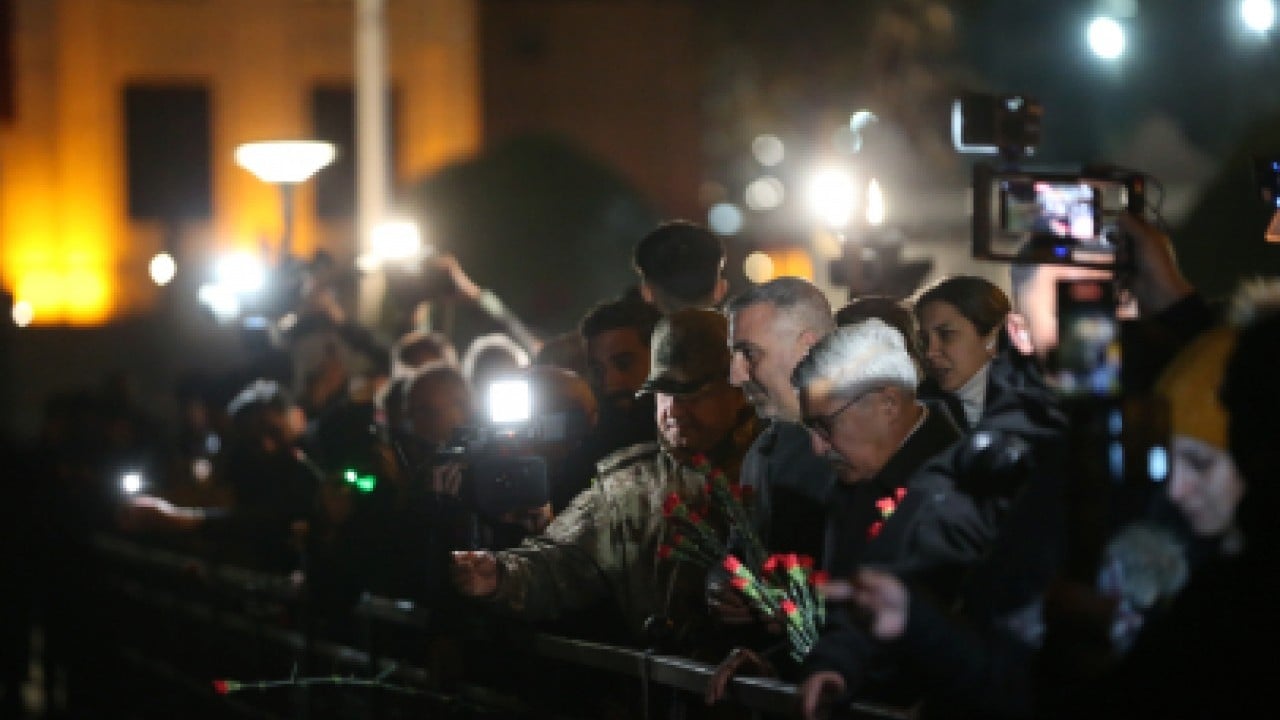 Foto - 6 Şubat felaketinin yıl dönümünde 11 ilde sessiz anma