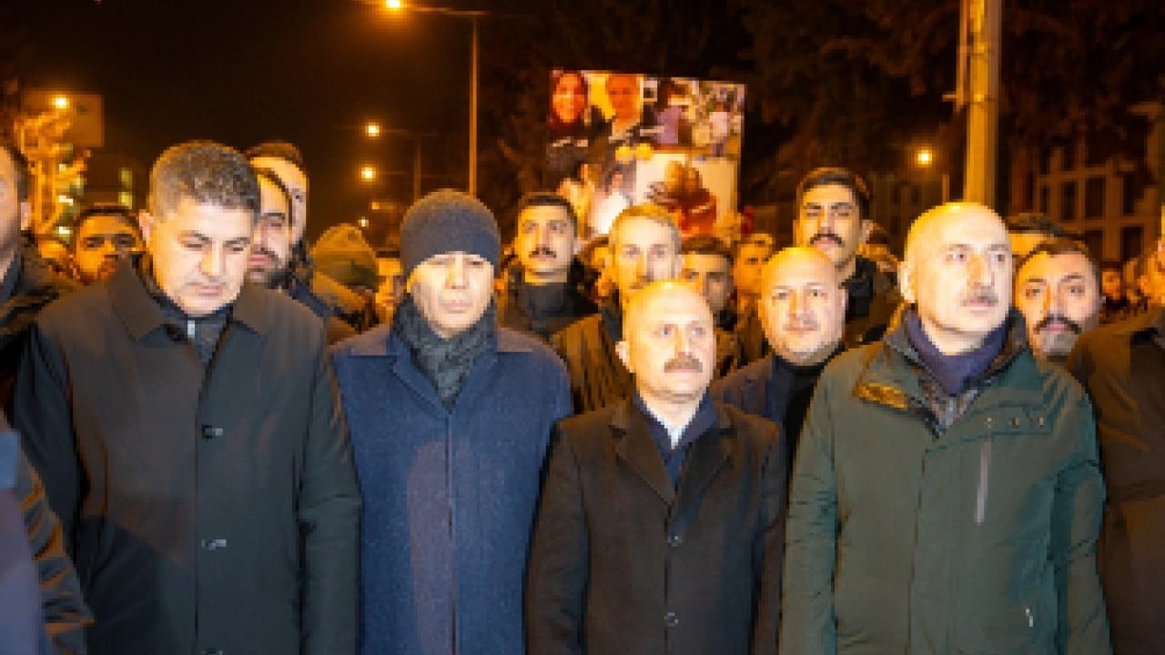 Foto - 6 Şubat felaketinin yıl dönümünde 11 ilde sessiz anma