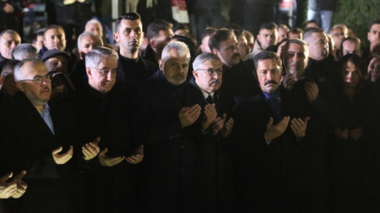 Foto - 6 Şubat felaketinin yıl dönümünde 11 ilde sessiz anma