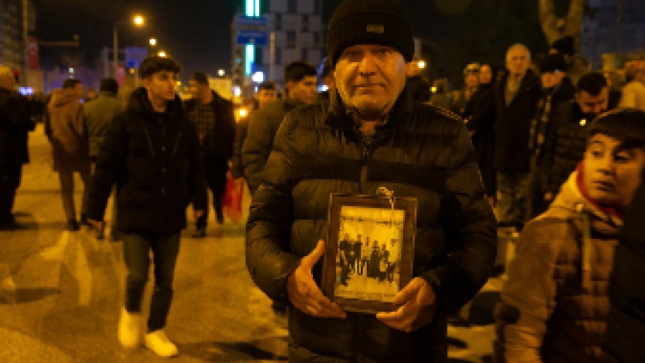 Foto - 6 Şubat felaketinin yıl dönümünde 11 ilde sessiz anma